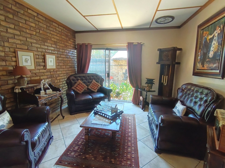 4 Bedroom Property for Sale in Doringkruin North West